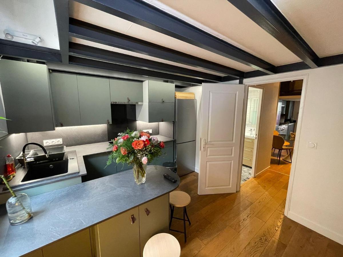 Appartement Duplex Chic Climatise Avec Terrasse Proche Comedie